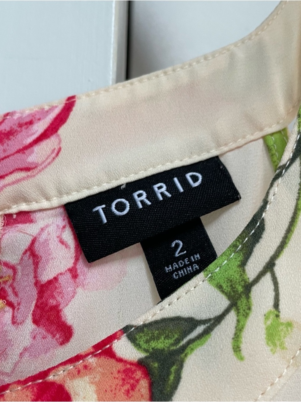 Torrid Ivory Floral Georgette High Low Tank Top Feminine Flowy Festival Pretty - Picture 3 of 15